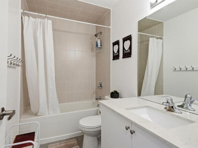 Townhouse for rent in Woodbridge Park, Vaughan