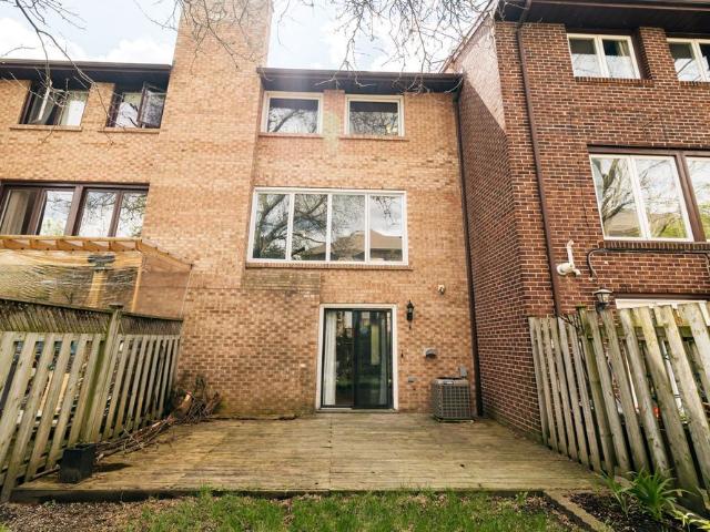 Townhouse for rent in Woburn, Ontario
