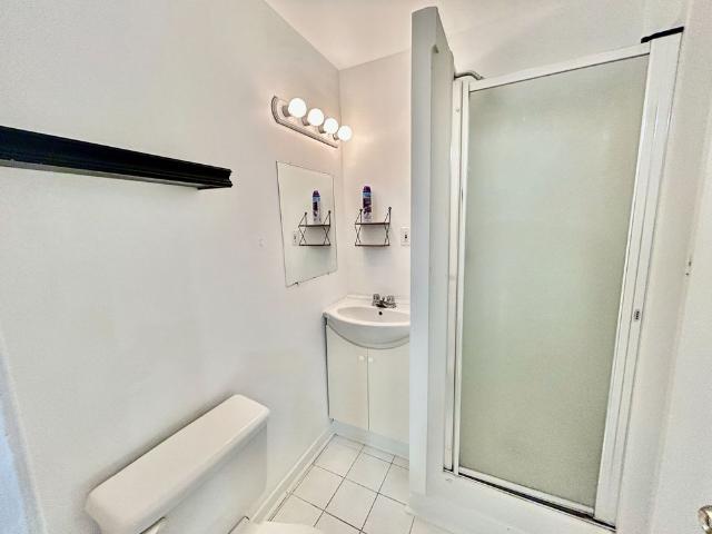 Apartment for rent in Mulhurst Bay, Ontario
