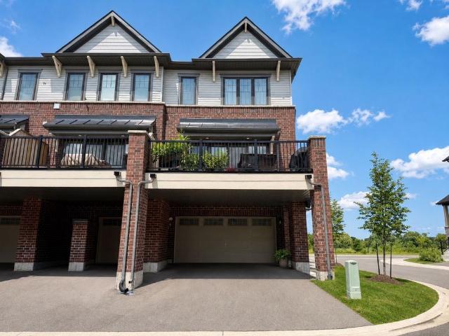 Townhouse for rent in Ancaster, Ontario