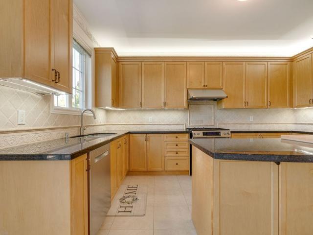 House for rent in Humber Hills, Vaughan