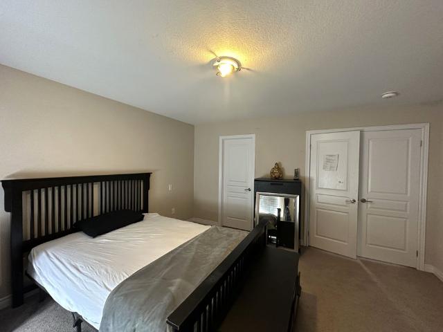 Townhouse for rent in Ancaster, Ontario