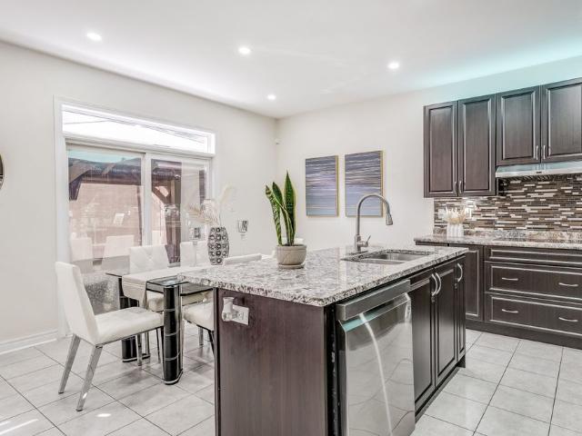 House for rent in Bradford West Gwillimbury, Ontario