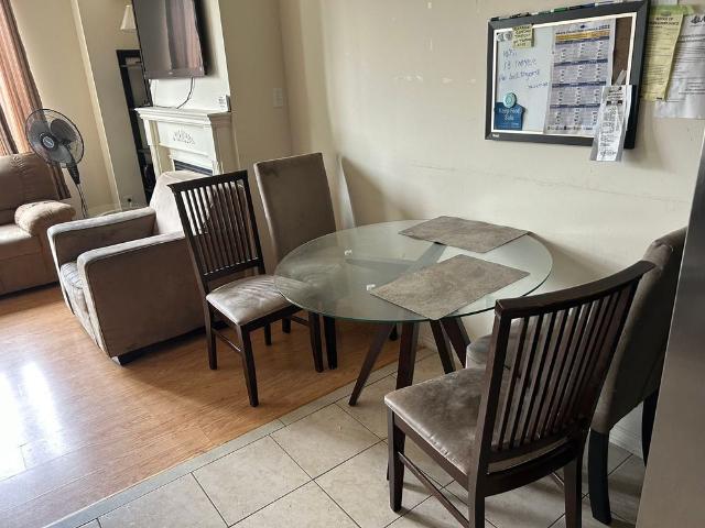 Room for rent in Woburn, Ontario