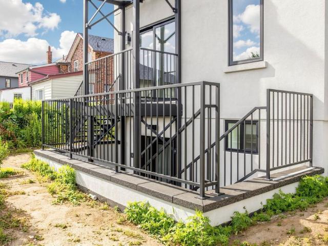 Apartment for rent in Woburn, Ontario