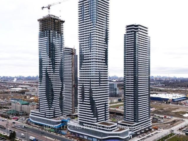 Apartment for rent in Interchange Hwy 400 & 7, Vaughan