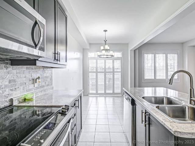 Townhouse for rent in Durham, Ontario