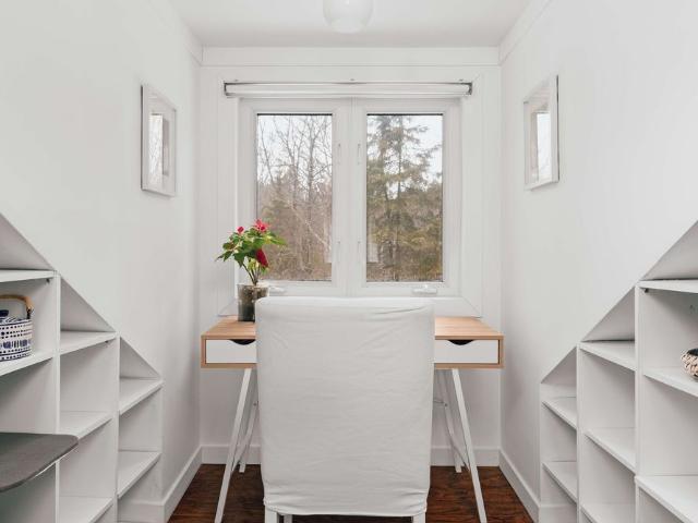 Room for rent in Muskoka, Ontario