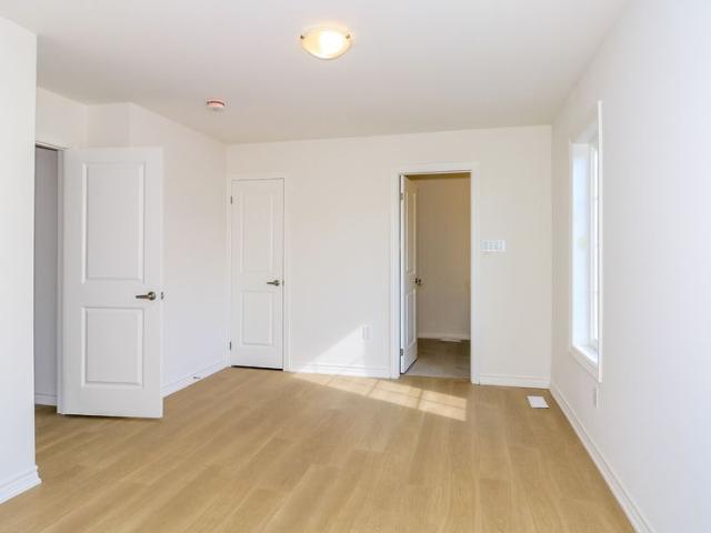 Townhouse for rent in Innisfil, Central Ontario