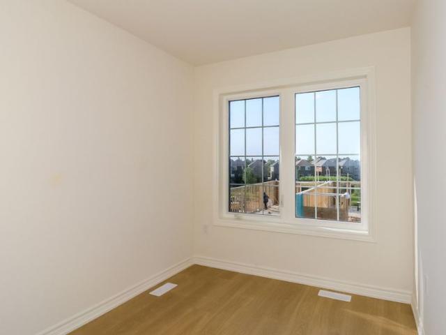 Townhouse for rent in Innisfil, Central Ontario