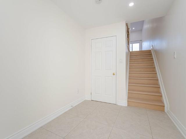 Apartment for rent in Pickering, Golden Horseshoe
