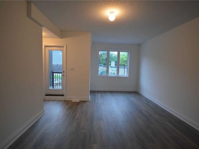 Townhouse for rent in Ardagh Bluffs, Barrie