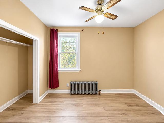 Townhouse for rent in Welland, Golden Horseshoe
