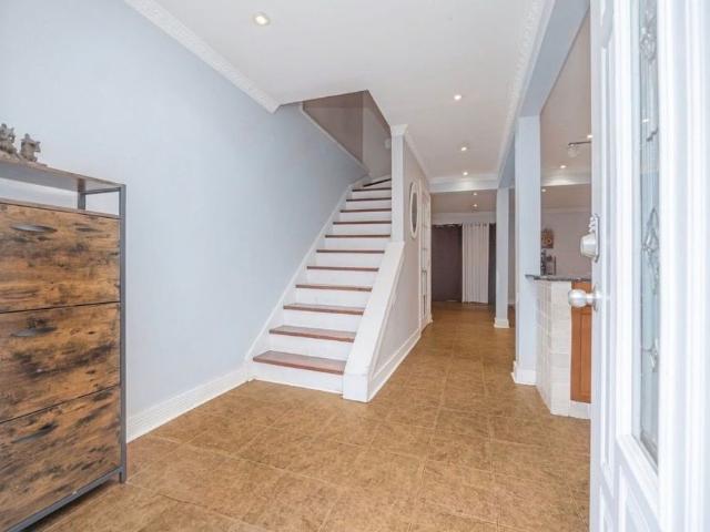 Room for rent in Georgina, Ontario