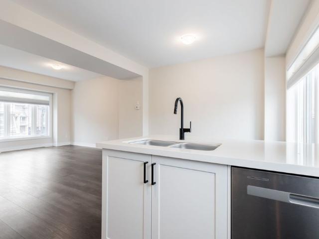 Townhouse for rent in Ancaster, Ontario