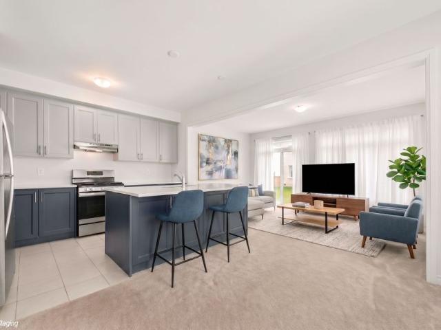 Townhouse for rent in Kawartha Lakes, Ontario