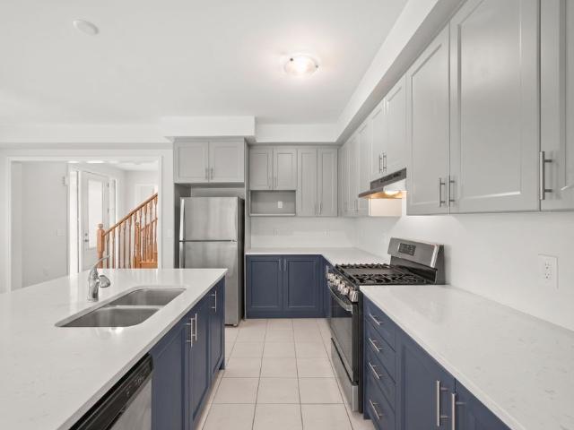 Townhouse for rent in Lindsay, Kawartha Lakes