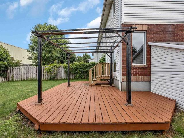 Townhouse for rent in Mulhurst Bay, Ontario