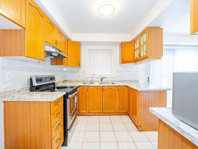 House for rent in Georgina, Ontario