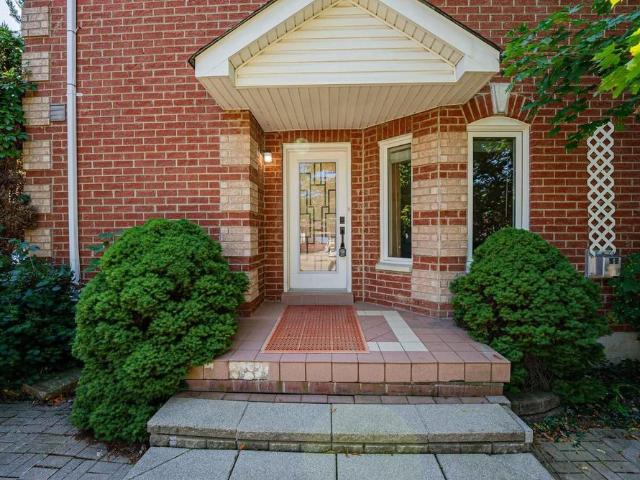House for rent in Brampton, Golden Horseshoe