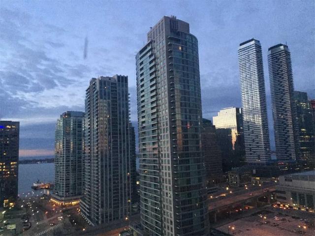 Apartment for rent in Toronto Centre, Toronto