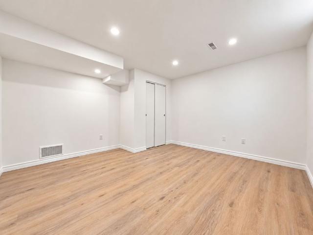 Apartment for rent in Holly, Barrie