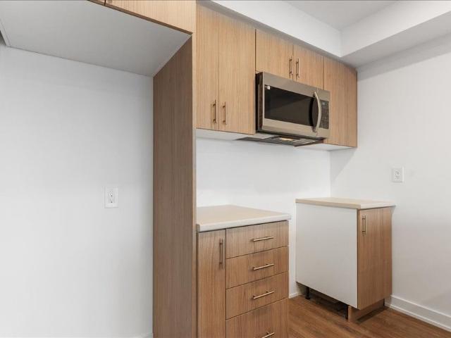 Apartment for rent in Whitby, Golden Horseshoe