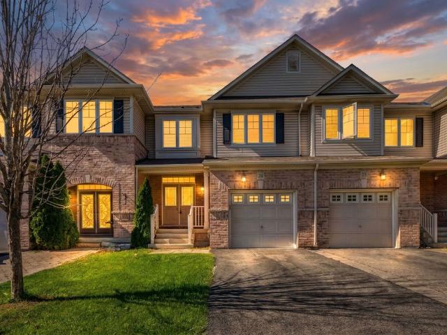 Townhouse for rent in Oakville, Golden Horseshoe
