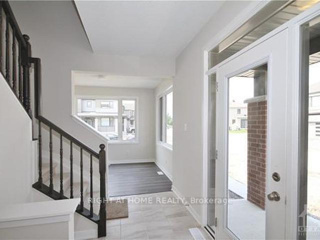 Townhouse for rent in Mulhurst Bay, Ontario