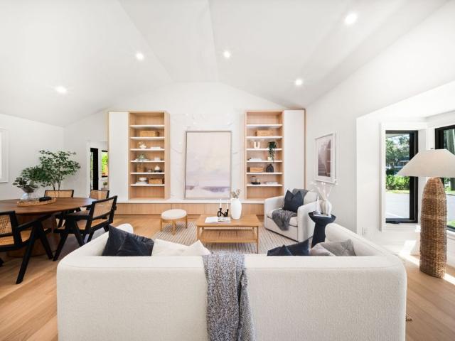 House for rent in Ennisclare Park, Oakville