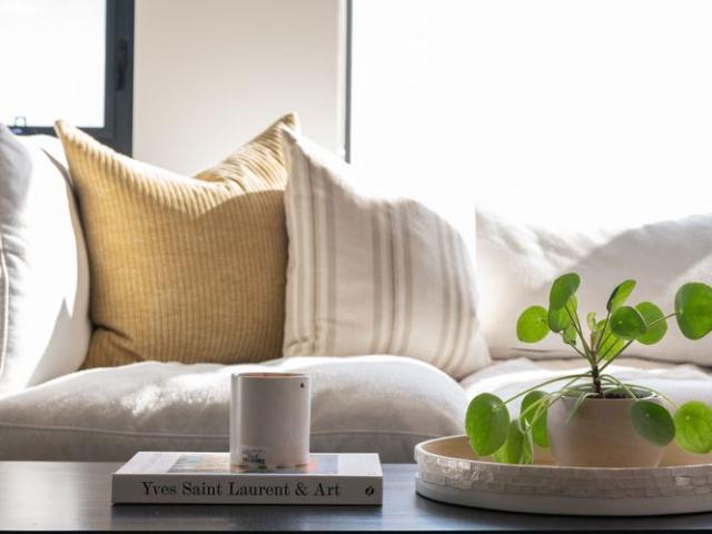 Apartment for rent in Somerset, Ottawa