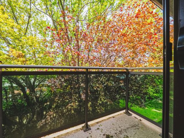 Townhouse for rent in Burlington, Ontario