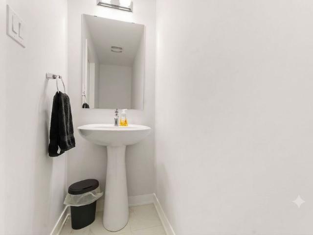 Apartment for rent in Barrhaven West, Ottawa