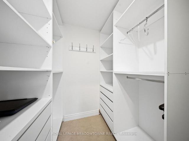 House for rent in Oakville, Ontario