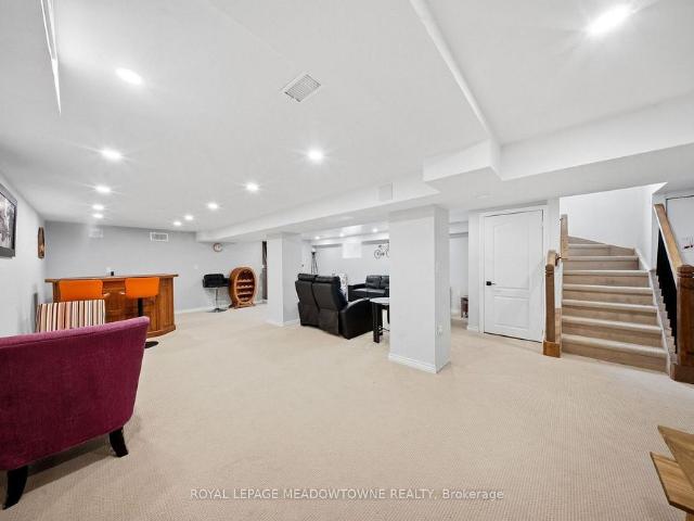 House for rent in Oakville, Golden Horseshoe
