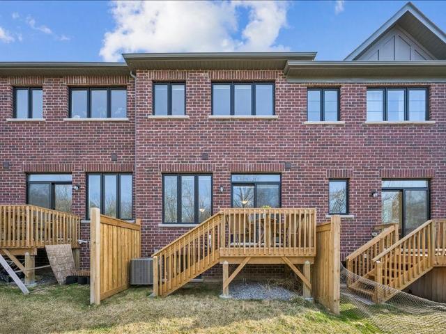 Townhouse for rent in Downtown Burlington, Burlington