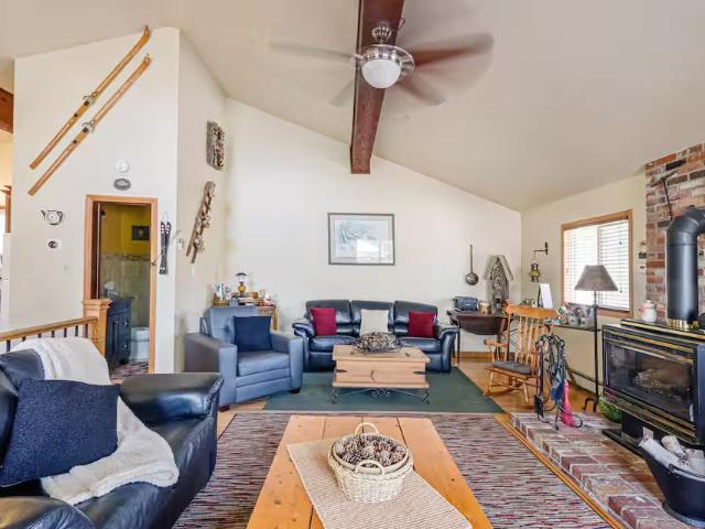 House for rent in The Blue Mountains, Southwestern Ontario