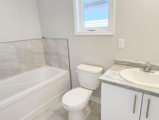 House for rent in Thorold, Golden Horseshoe