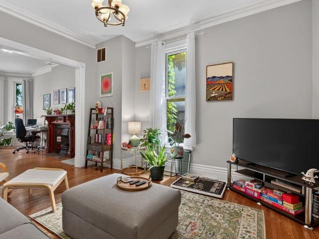 Townhouse for rent in Spadina—Fort York, Toronto