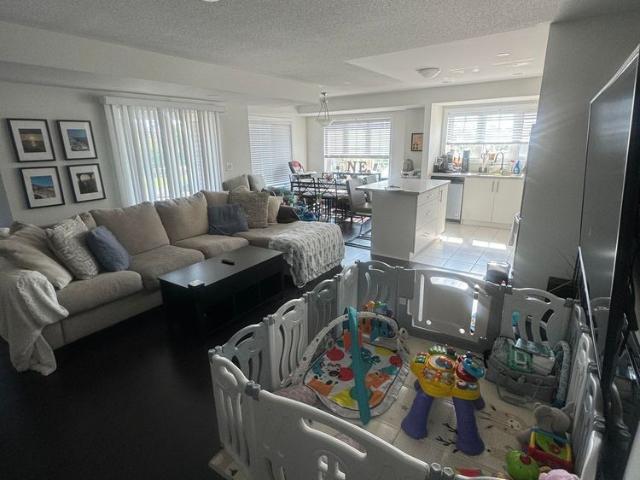 Townhouse for rent in Durham, Ontario