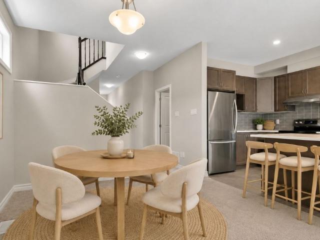 Townhouse for rent in Mulhurst Bay, Ontario