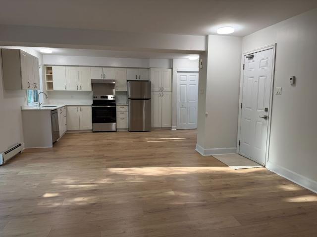 Apartment for rent in Mulhurst Bay, Ontario