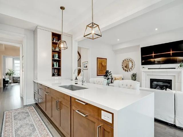 Townhouse for rent in Oakville, Golden Horseshoe