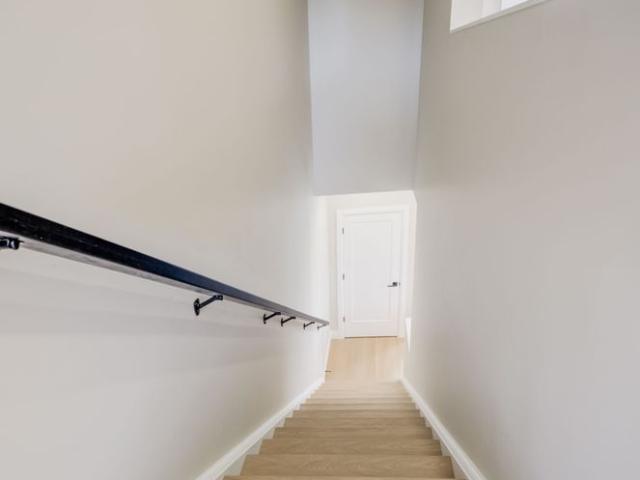 Townhouse for rent in Grand River North, Kitchener