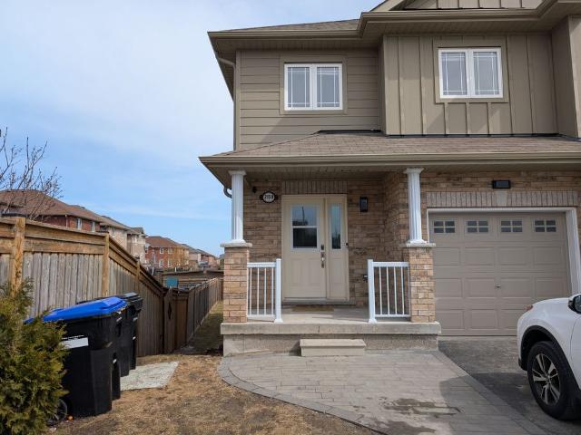Townhouse for rent in Innisfil, Central Ontario