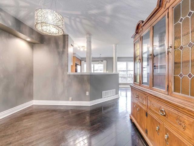Townhouse for rent in Oakville, Ontario