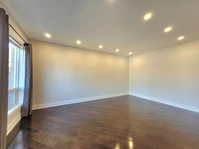 Townhouse for rent in Oakville, Golden Horseshoe
