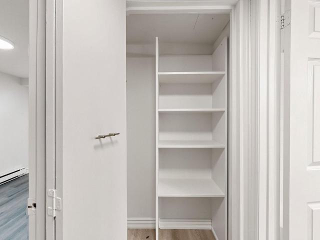 Apartment for rent in King City, King