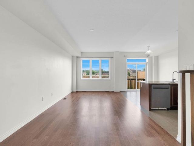 Townhouse for rent in Thorold, Golden Horseshoe