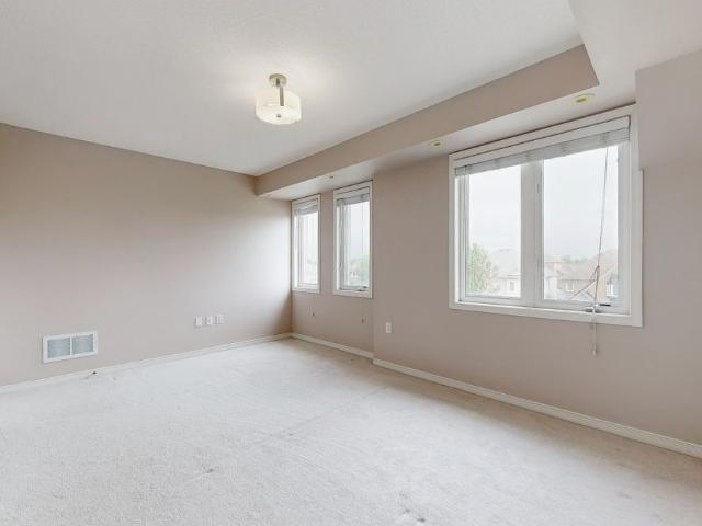 Room for rent in Markham, Ontario
